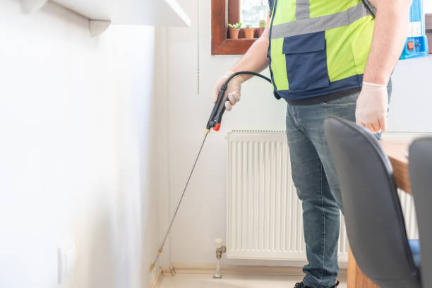 Best Exterminator Services  in Farngton, MI